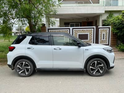 Daihatsu Rocky g hybrid premiume