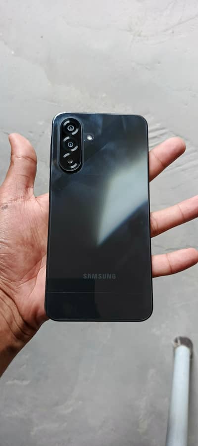Samsung Mobile A17 8/256 with box and original charger