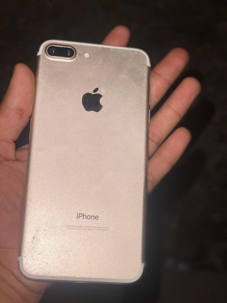 Apple iPhone 7 Plus 4