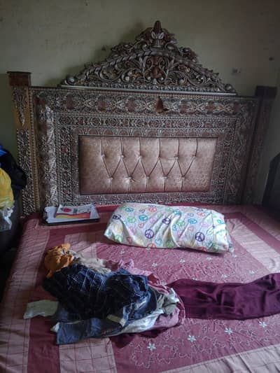 bed and dressing