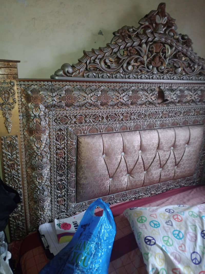 bed and dressing 2