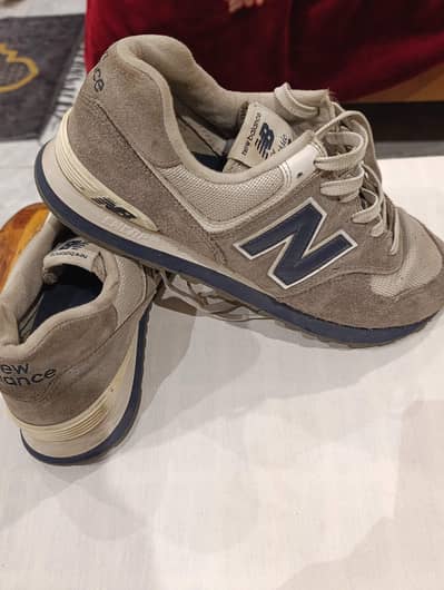 NEW BALANCE SHOES