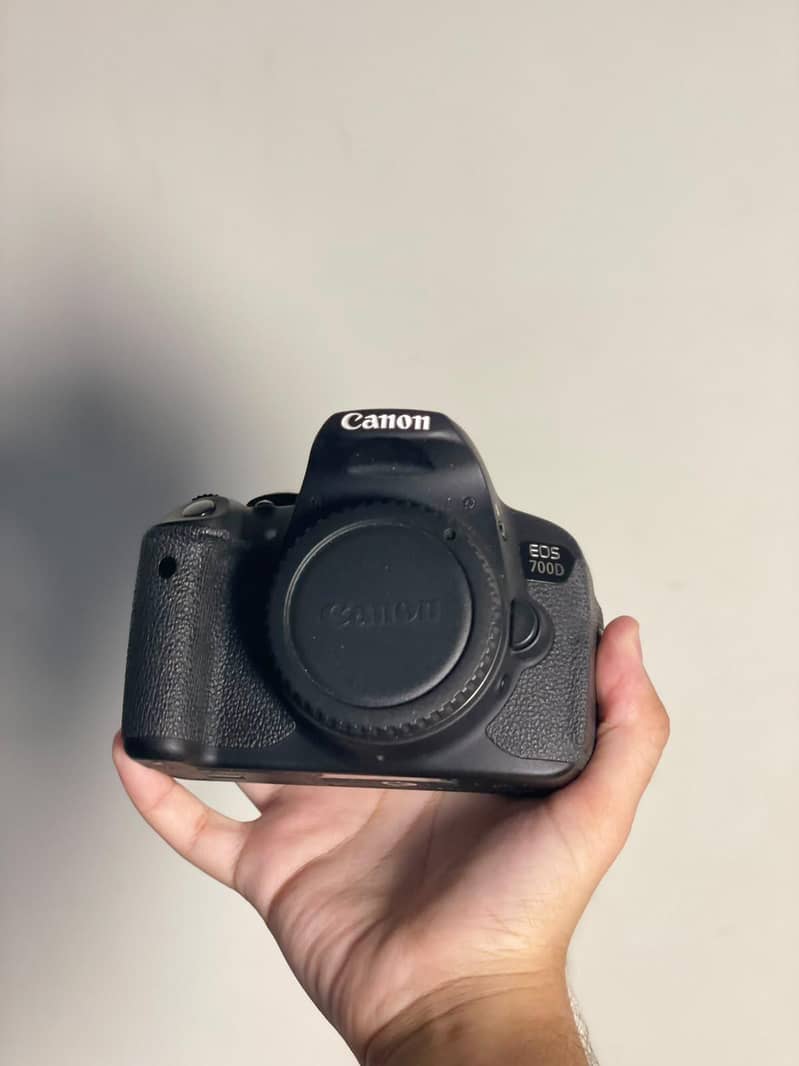 Canon 700D 1