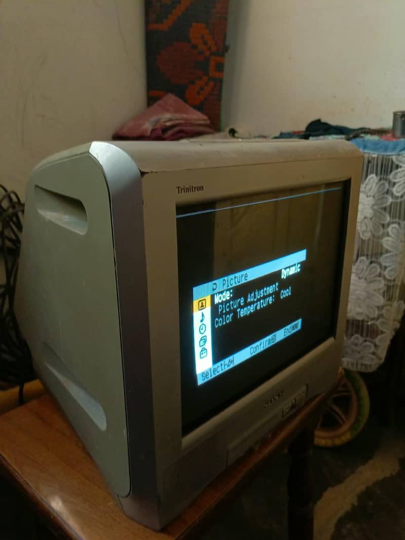 Trinitron Sony TV 3