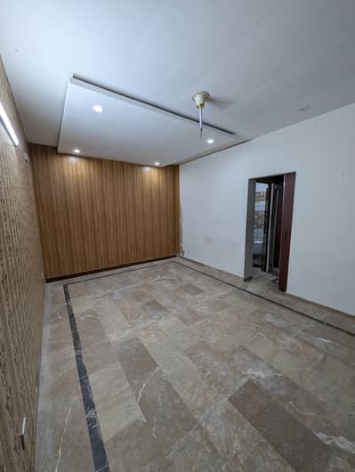 5 marla portion Ground Floor