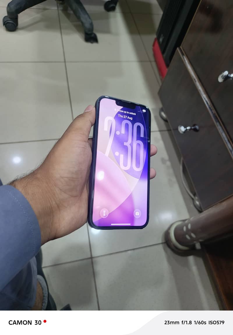 Apple iPhone 13 1