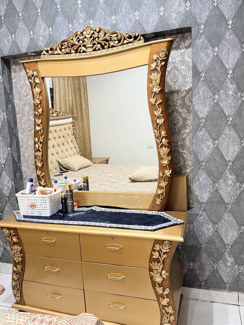 King size bed 4