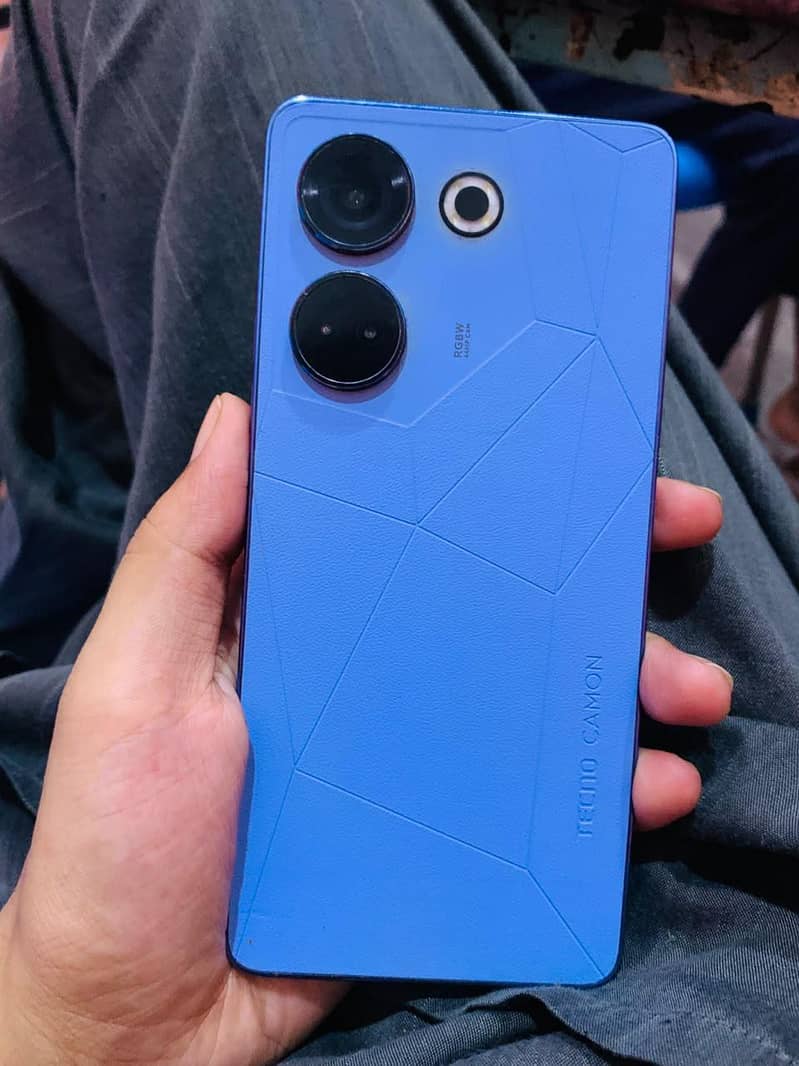 Tecno CAMON 20 Pro 0