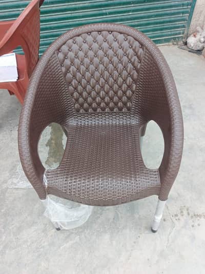 plastic chairs table wholesalers