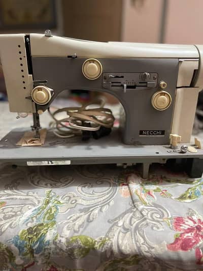 Necchi machine in brand new condition in touched