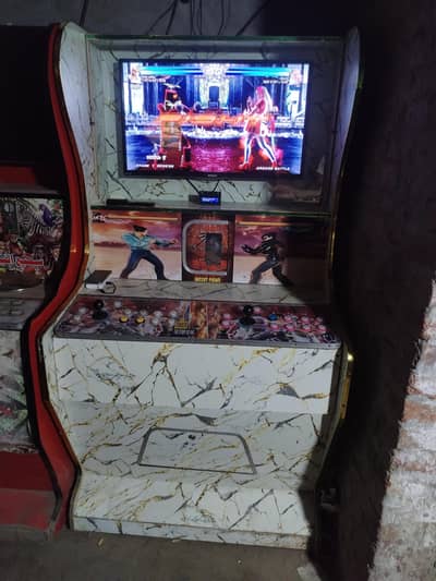 xboox 100 game hain new 10 by 9 candition hai