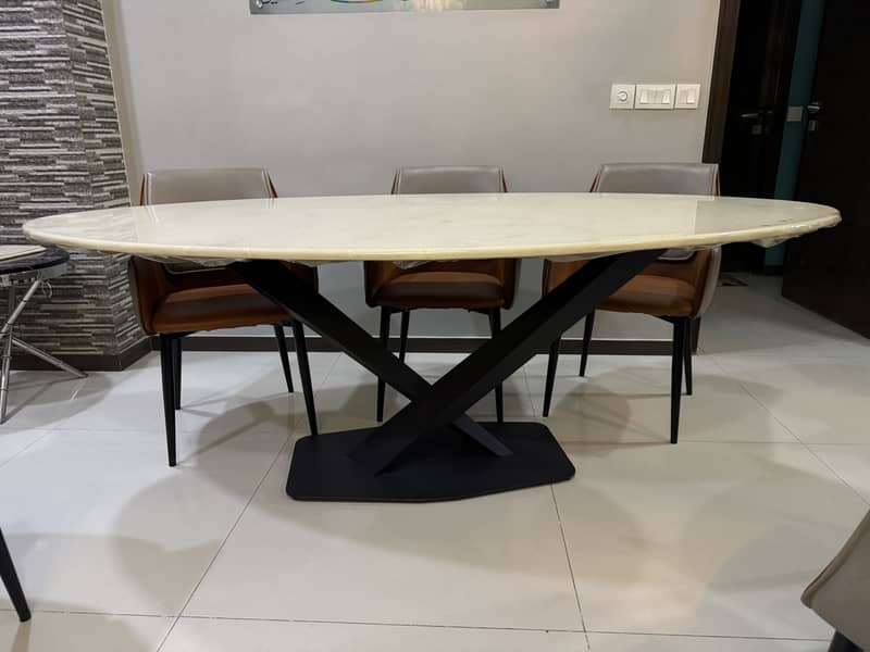 Zubaidas marble dining table 0