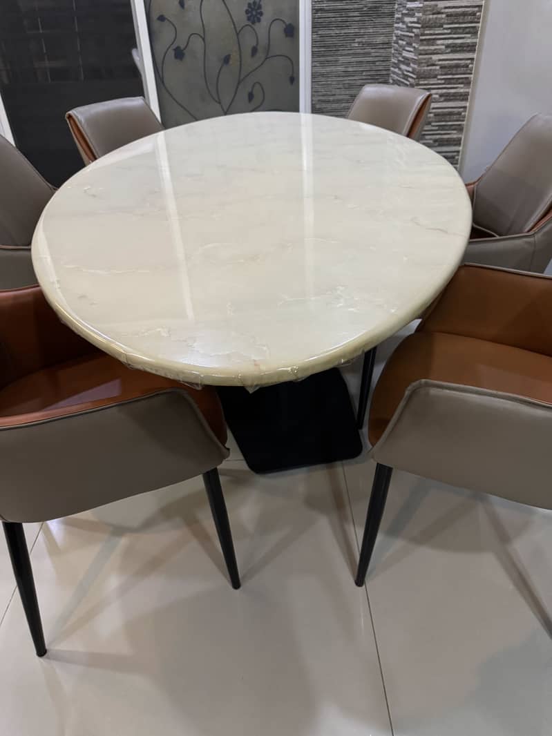 Zubaidas marble dining table 4