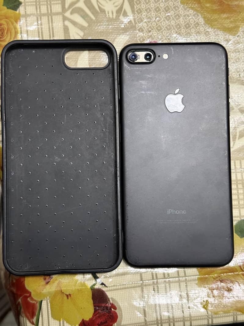 Apple iPhone 7 Plus 128 GB 0