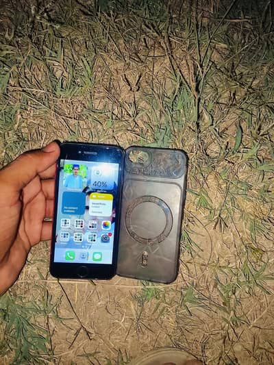 Apple iPhone 7