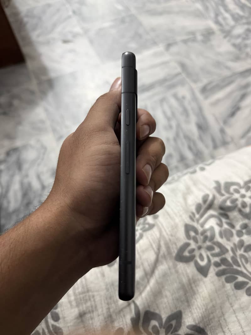 Google Pixel 7a 3