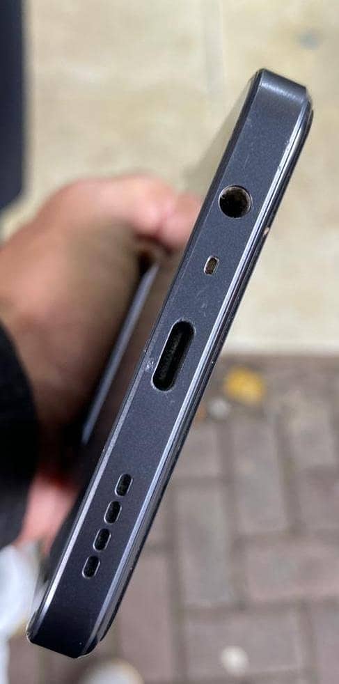 Realme Note 60x 3