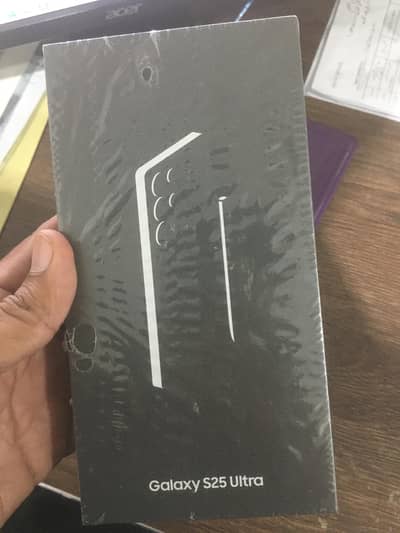 Samsung Mobile S25 Ultra box Pack 12/256