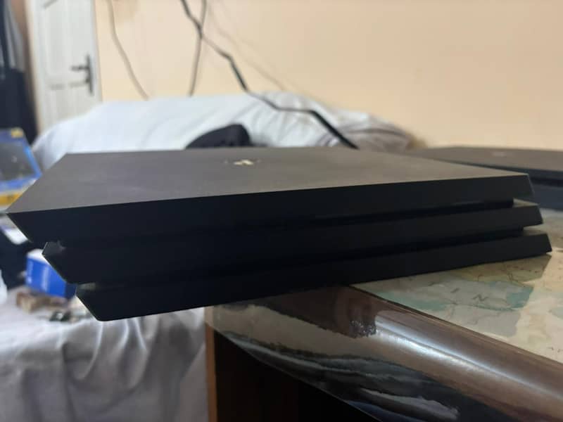 ps4 pro 1tb 2