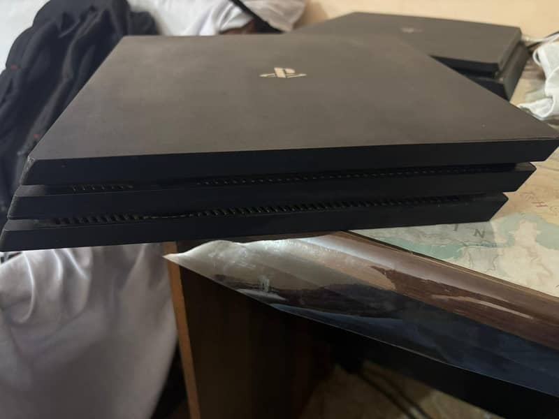 ps4 pro 1tb 3