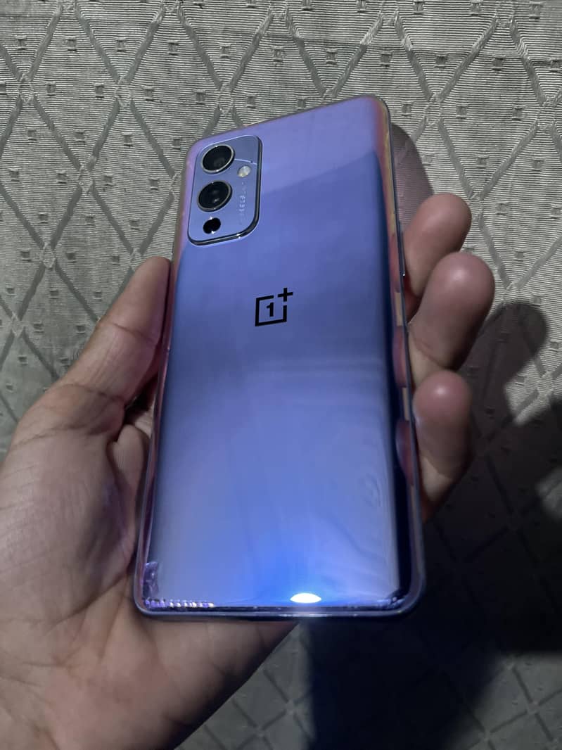 One Plus 9 5G 4
