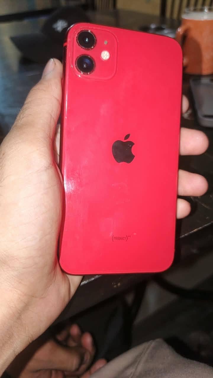 Apple iPhone 11 4