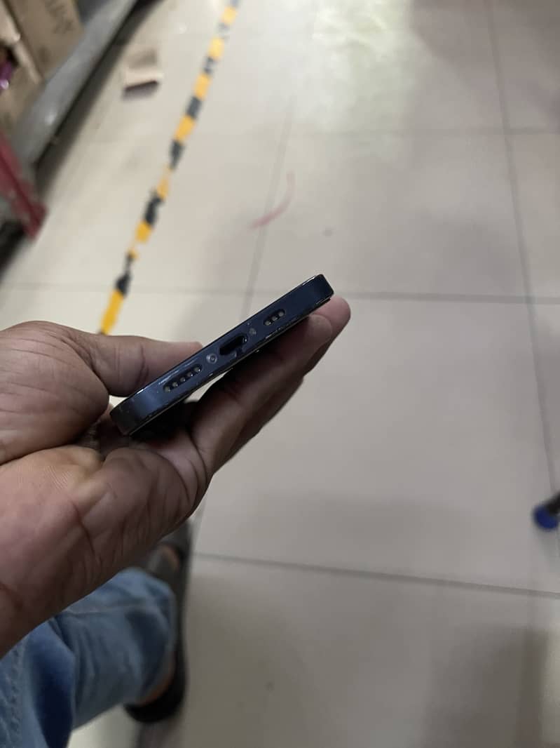 Apple iPhone 12 Pro 3