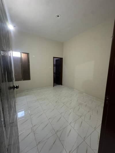 1st Floor Flat 3bed Dd . sector x 6 near jama Masjid small project only 3 units in a building