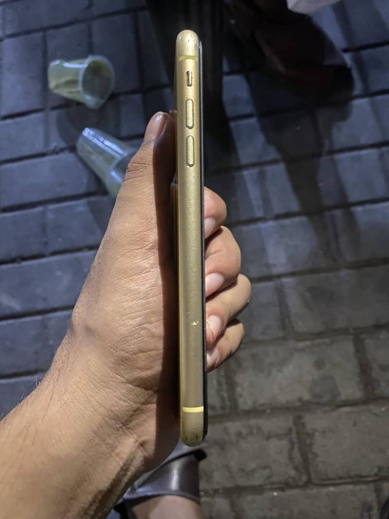 Apple iPhone XR jv 3