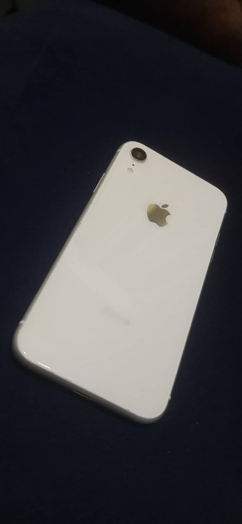 iphone xr 1