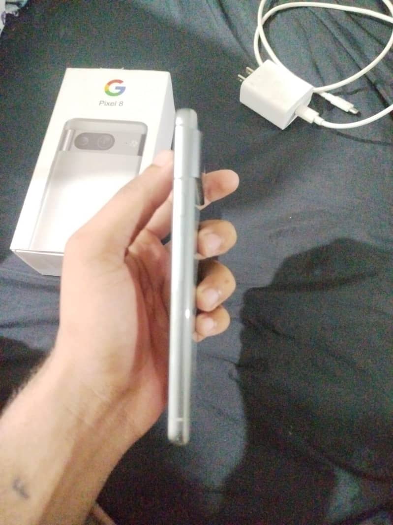 Google Pixel 8 1