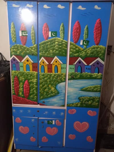 Selling kids wardrobe