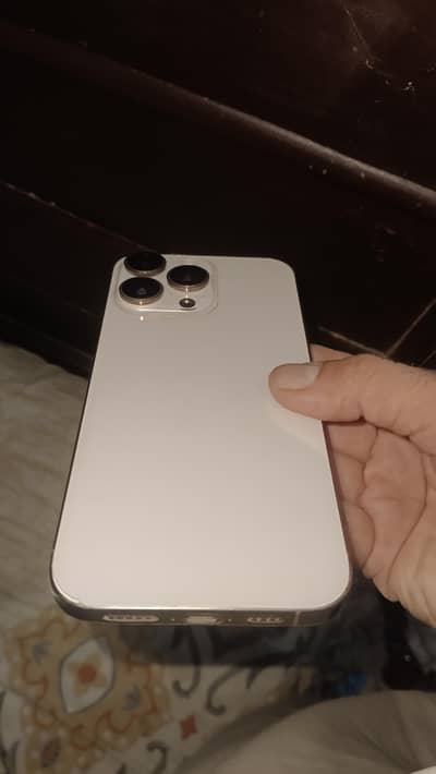 Apple iPhone 16 Pro Max