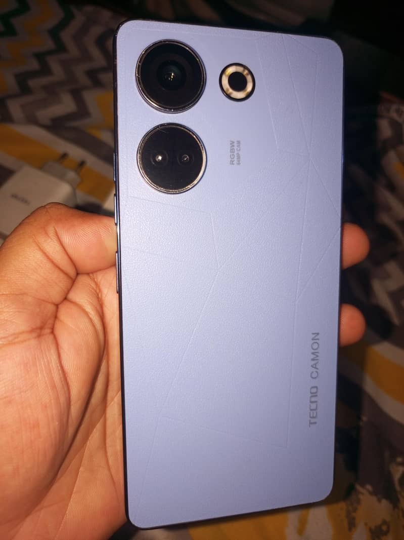 Tecno CAMON 20 1