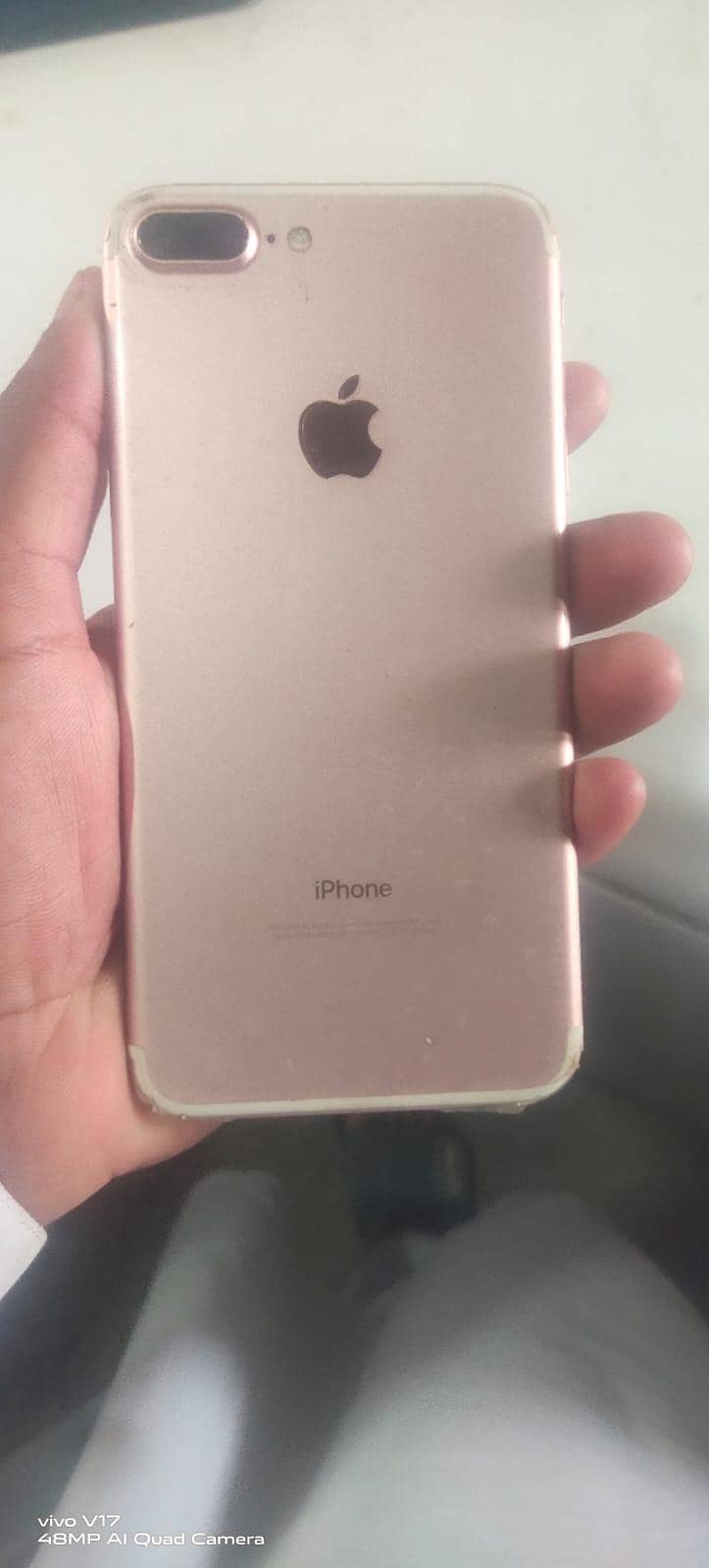 Apple iPhone 7 Plus 1