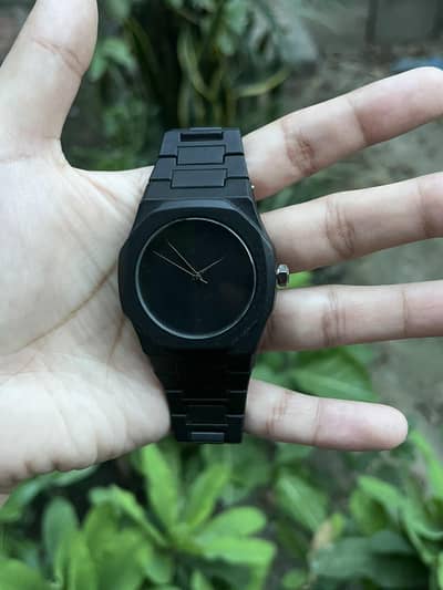 Aura Men Watch in two Colours Available