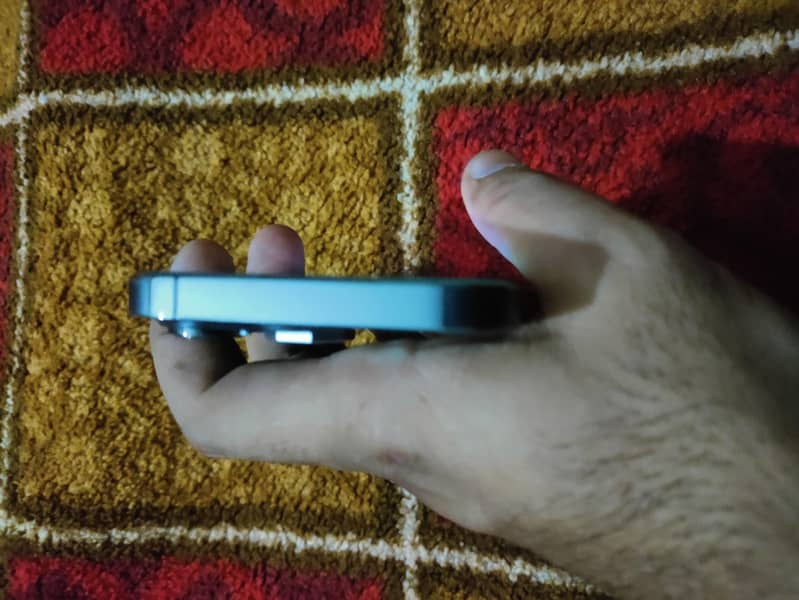 Apple iPhone 13 Pro 3