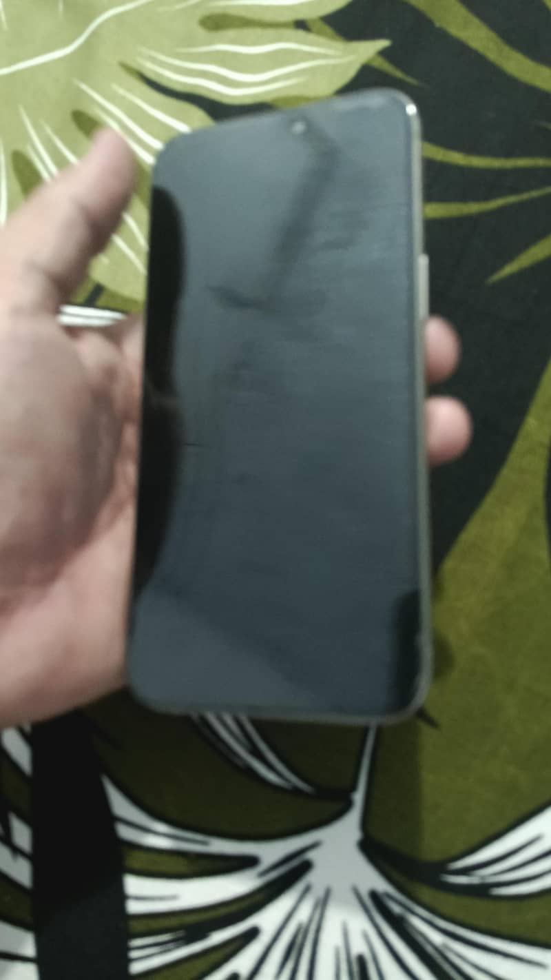 Apple iPhone 15 Pro Max 3