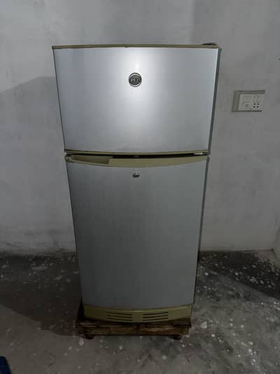 Plz Read Note 1st (Pel Fridge For sale)