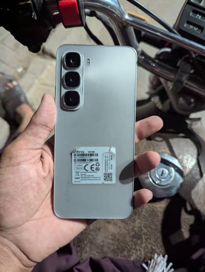 Infinix Hot 60i