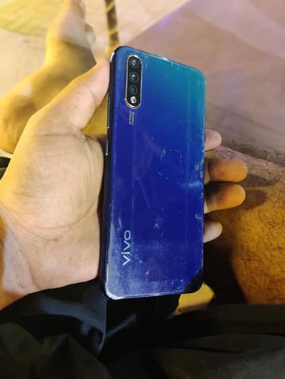Vivo S1
