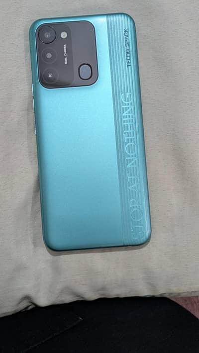 Tecno Spark 8C