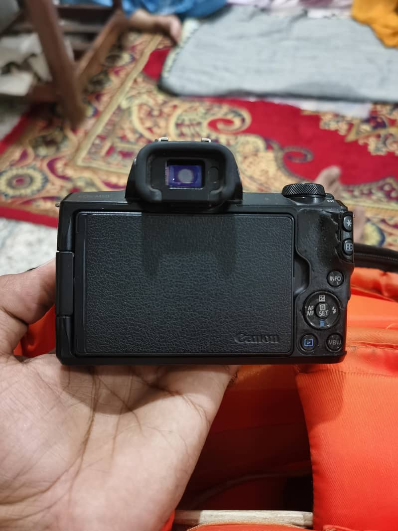 M50 camera 0