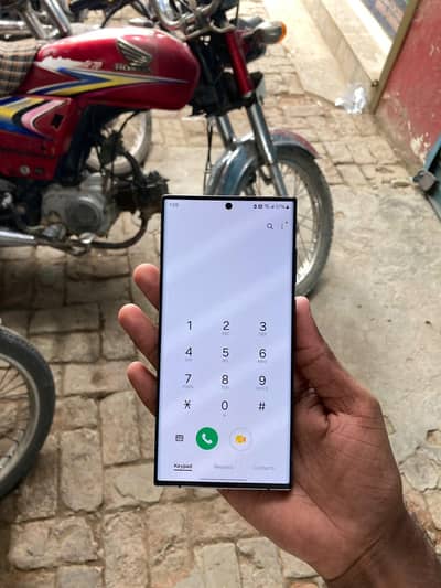 Samsung  S22 Ultra 5g 8ram 128gb stroge