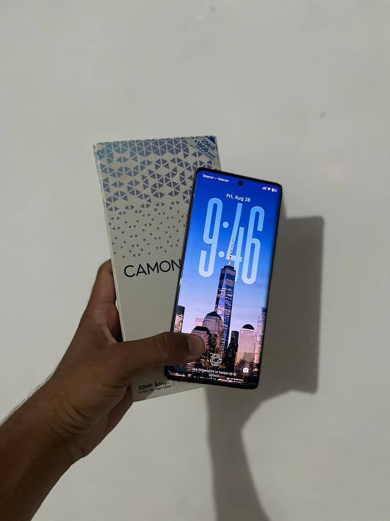 Tecno CAMON 40 Pro 0