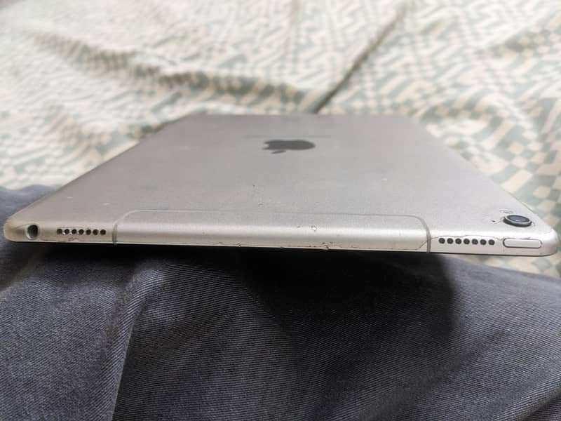 ipad pro(9.7) inches 3