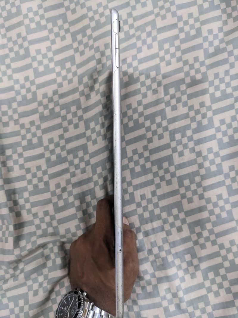 ipad pro(9.7) inches 5