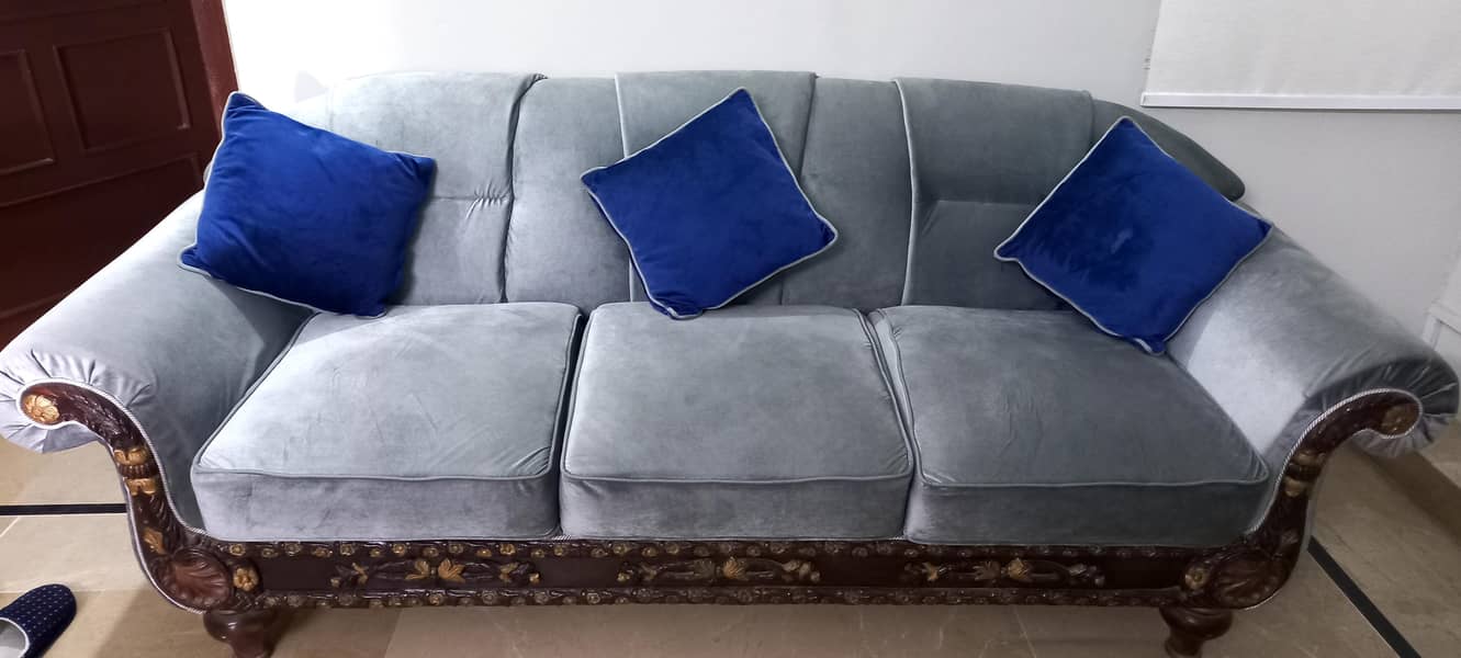 Sofa set - 5 Seater 4