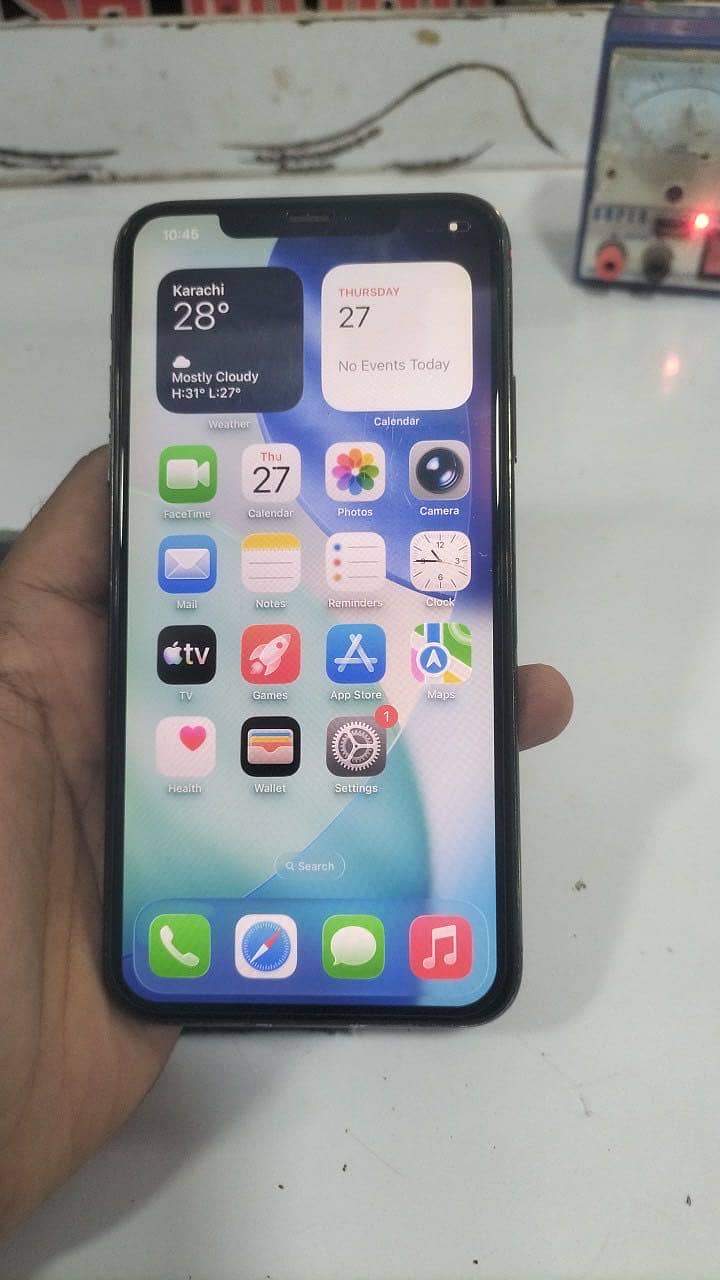 Apple iPhone 11 Pro 1