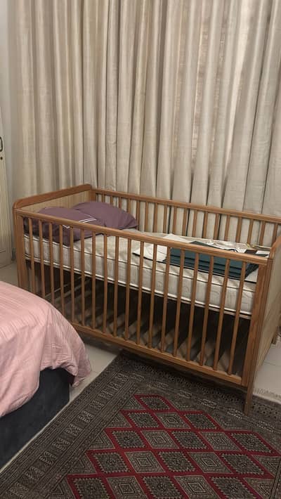 Cot in good condition